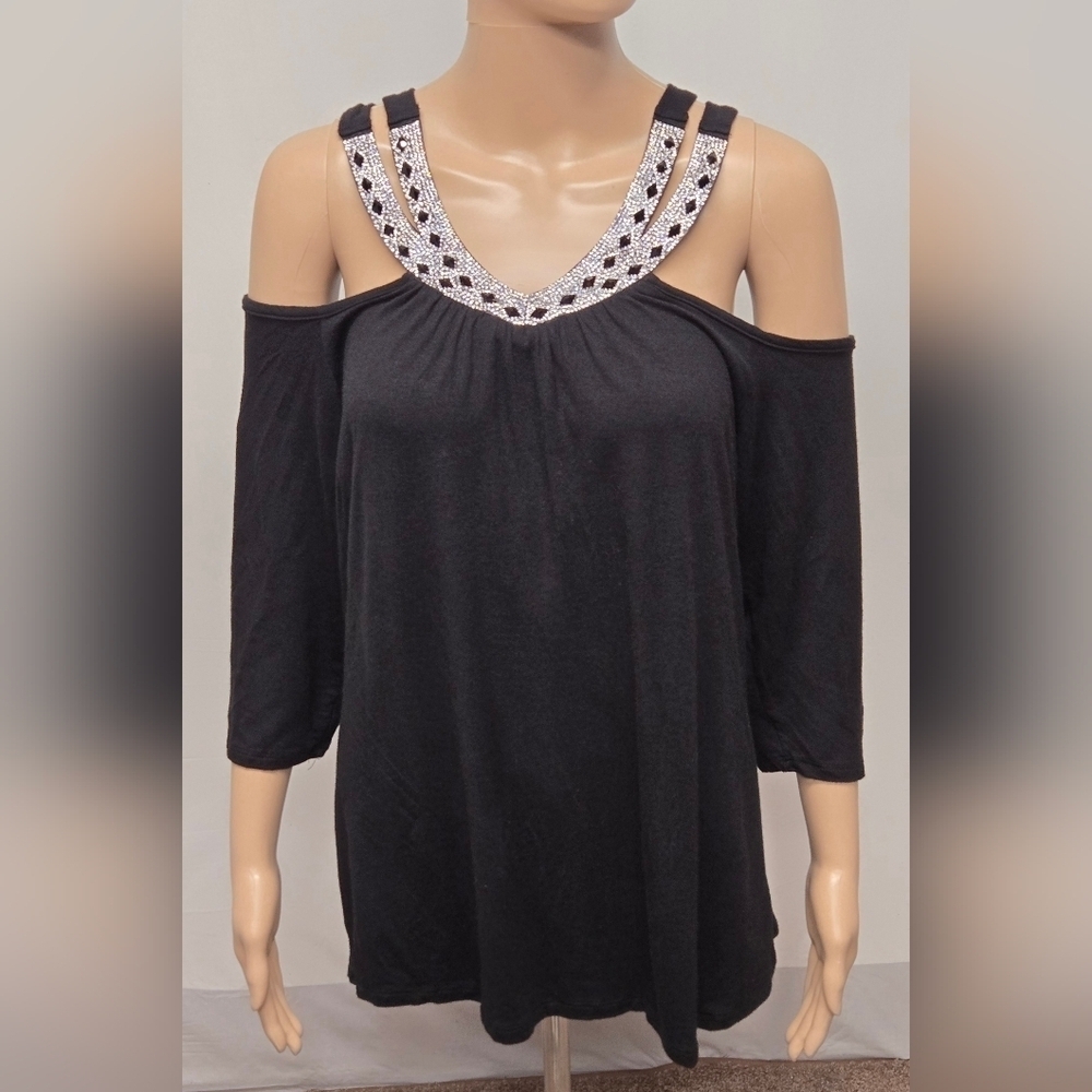 Lilian 3X Stretch Knit Dpuble Strap Diamond Like Embellished V Neck Off Shoulder